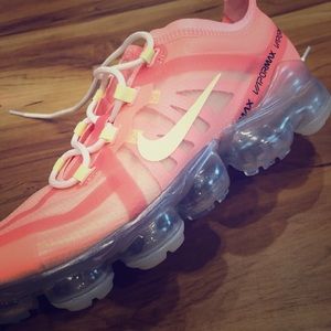 2019 - Nike Air VaporMax Sneakers / Shoes